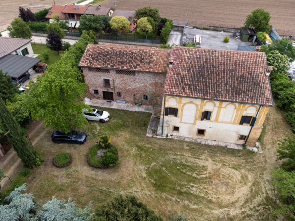 casa indipendente in vendita a Buttapietra