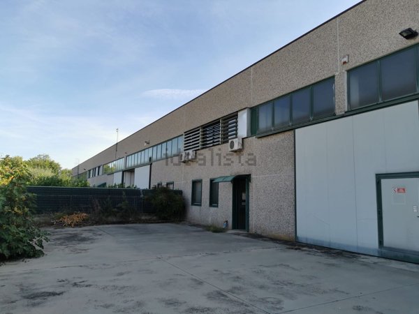 capannone in vendita a Buttapietra