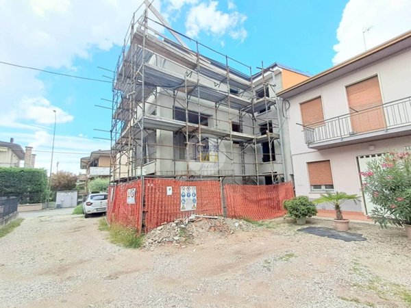 casa indipendente in vendita a Buttapietra in zona Marchesino