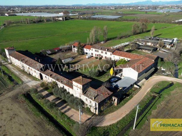 casa indipendente in vendita a Buttapietra