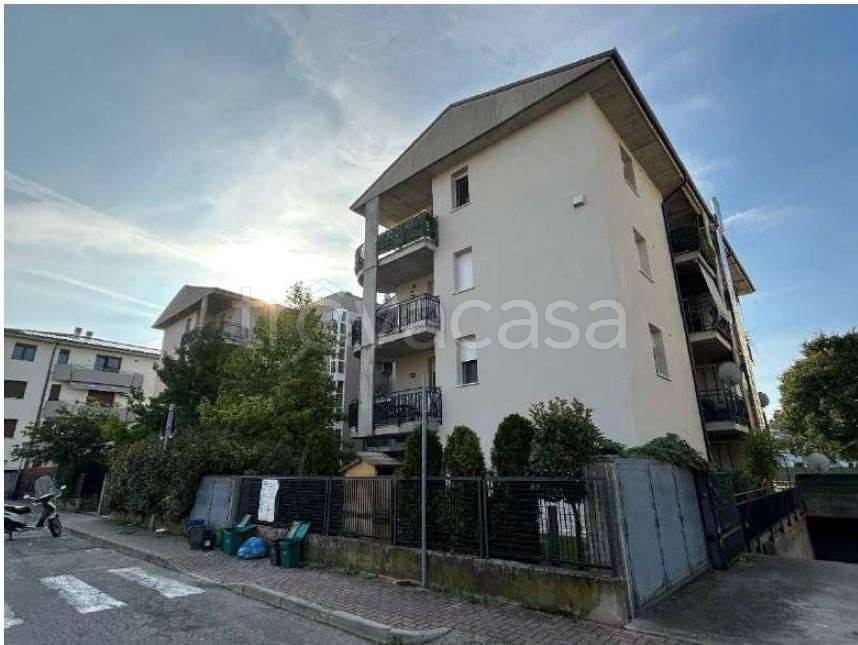 appartamento in vendita a Buttapietra