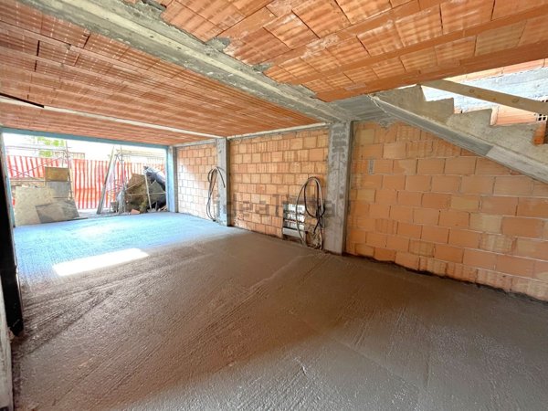 casa indipendente in vendita a Buttapietra in zona Marchesino