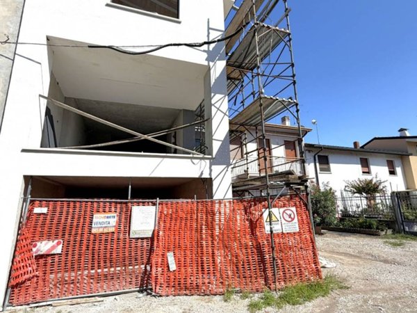 casa indipendente in vendita a Buttapietra in zona Bovo