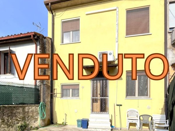 casa indipendente in vendita a Buttapietra in zona Marchesino
