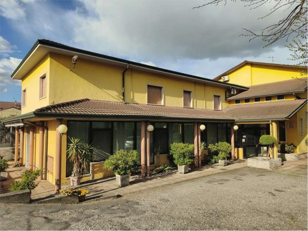 negozio in vendita a Buttapietra