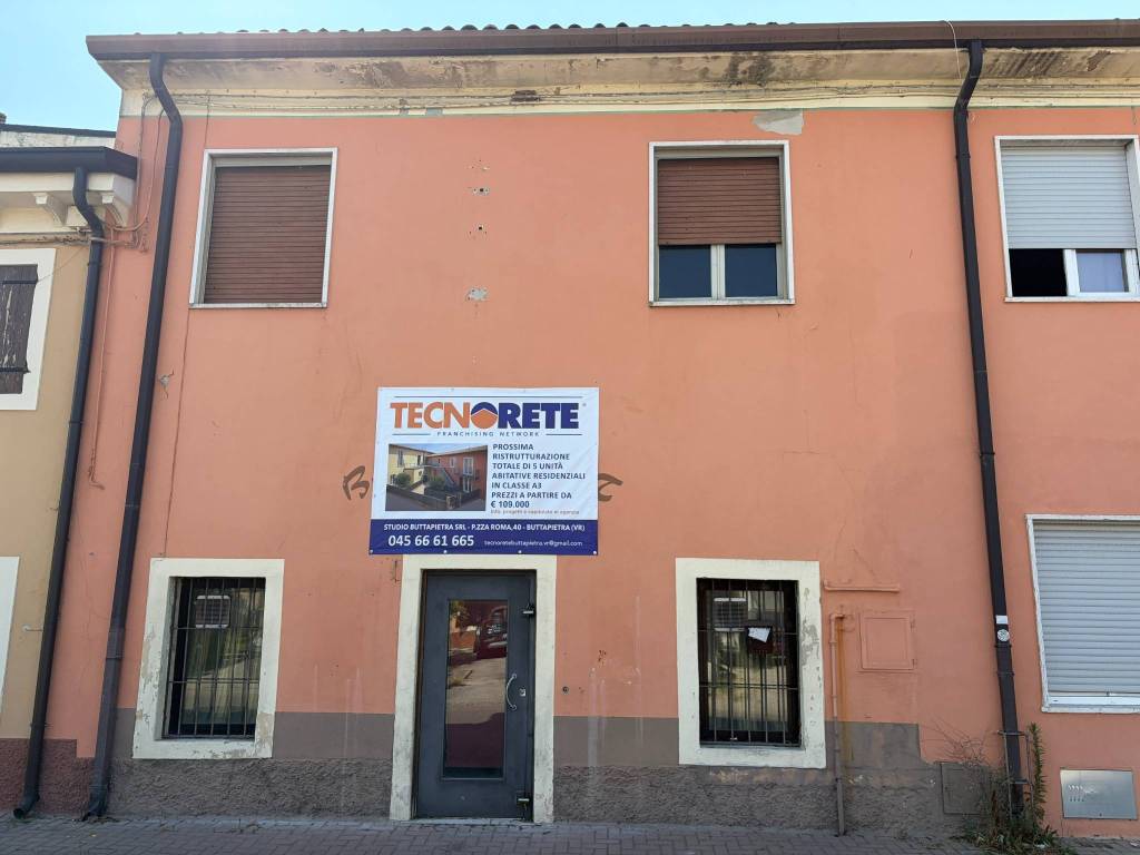 appartamento in vendita a Buttapietra in zona Marchesino