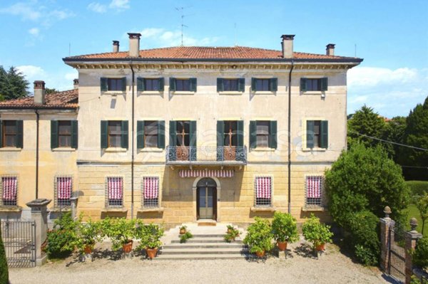 casa indipendente in vendita a Buttapietra in zona Marchesino