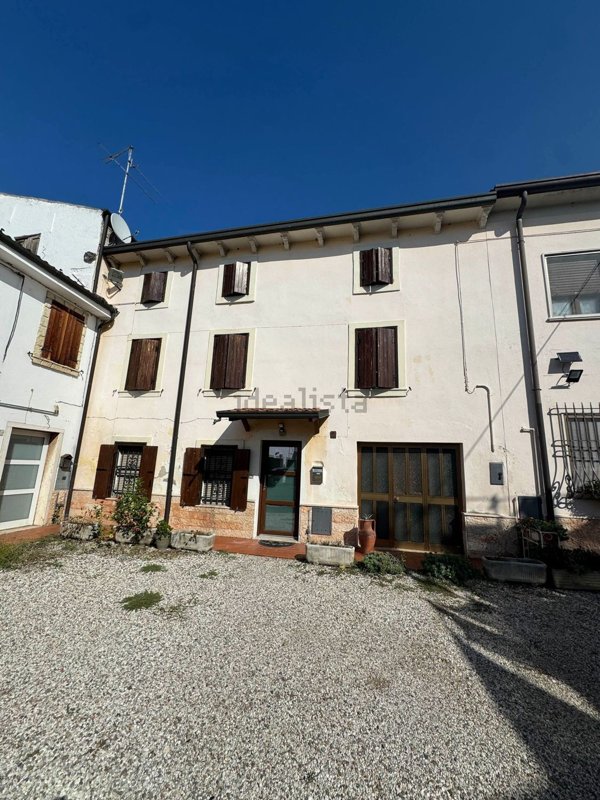 casale in vendita a Buttapietra in zona Marchesino