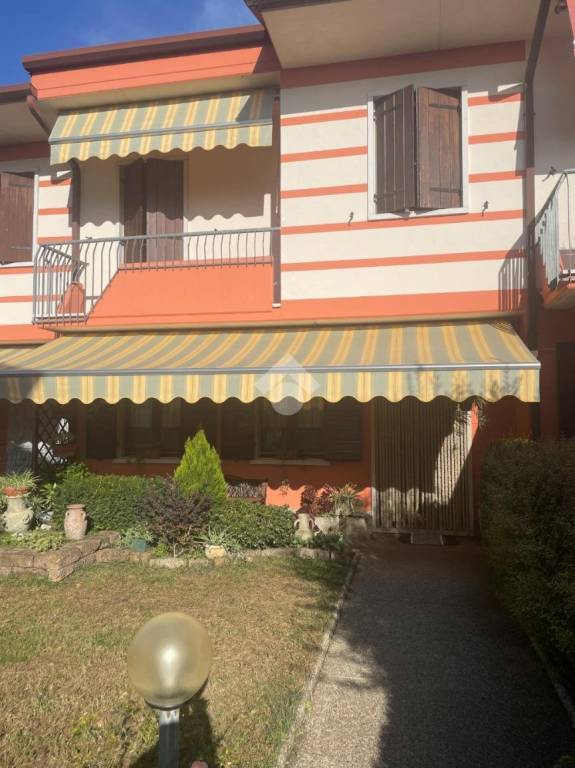 casa indipendente in vendita a Buttapietra in zona Marchesino