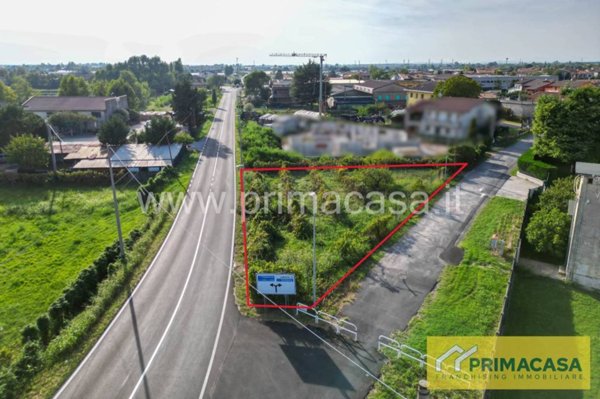 bifamiliare in vendita a Buttapietra in zona Marchesino
