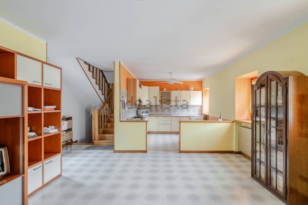 casa indipendente in vendita a Caldiero