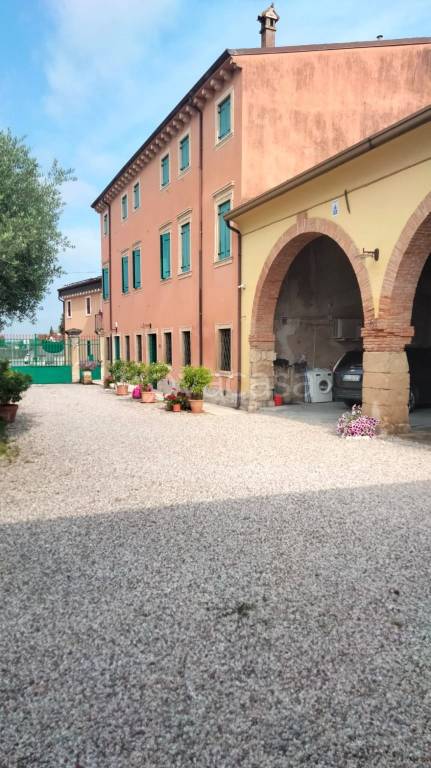 casa indipendente in vendita a Caldiero