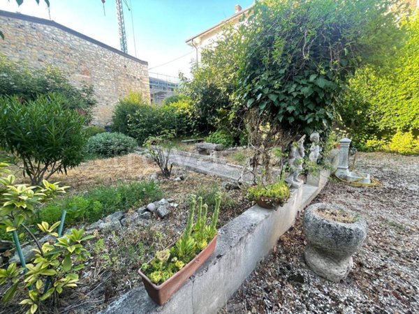 casa indipendente in vendita a Caldiero