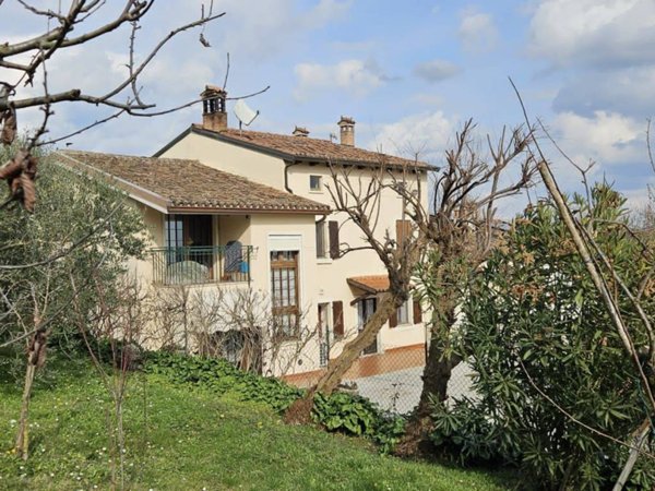 casa indipendente in vendita a Caldiero