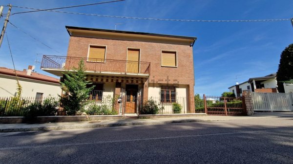 casa indipendente in vendita a Caldiero