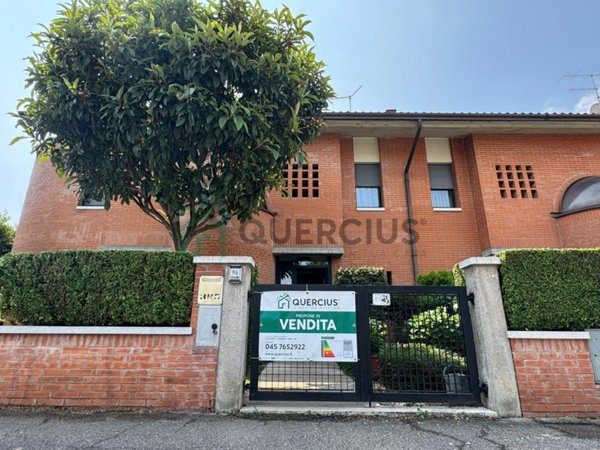 casa indipendente in vendita a Caldiero
