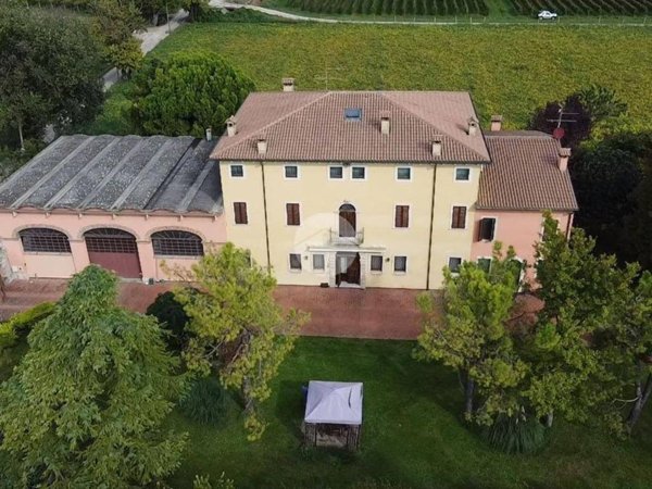 villa in vendita a Caldiero