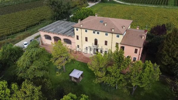 casa indipendente in vendita a Caldiero