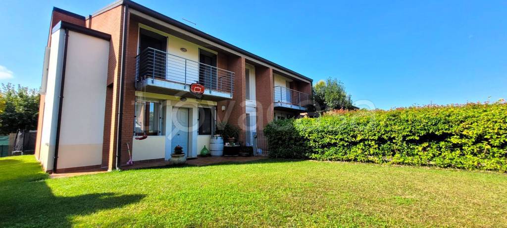 casa indipendente in vendita a Caldiero