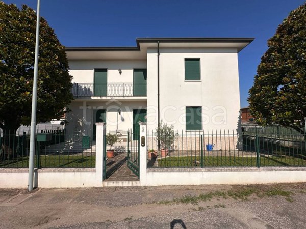 casa indipendente in vendita a Caldiero