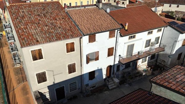 casa indipendente in vendita a Caldiero