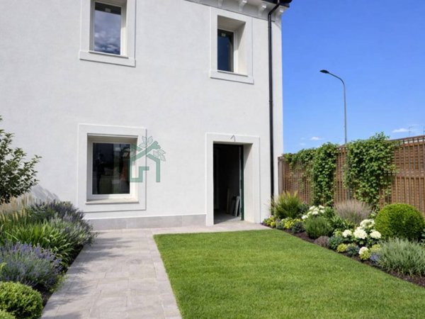casa indipendente in vendita a Caldiero