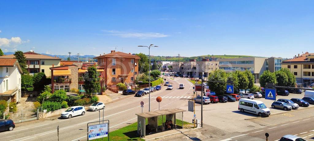 appartamento in vendita a Caldiero in zona Caldierino