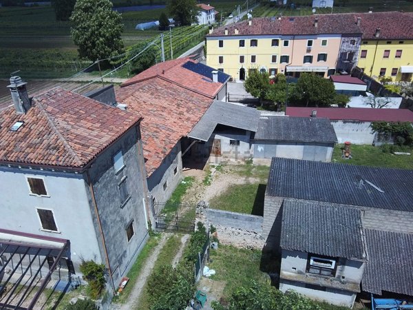 casa indipendente in vendita a Caldiero