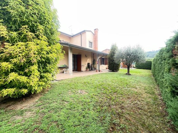 casa indipendente in vendita a Caldiero in zona Caldierino