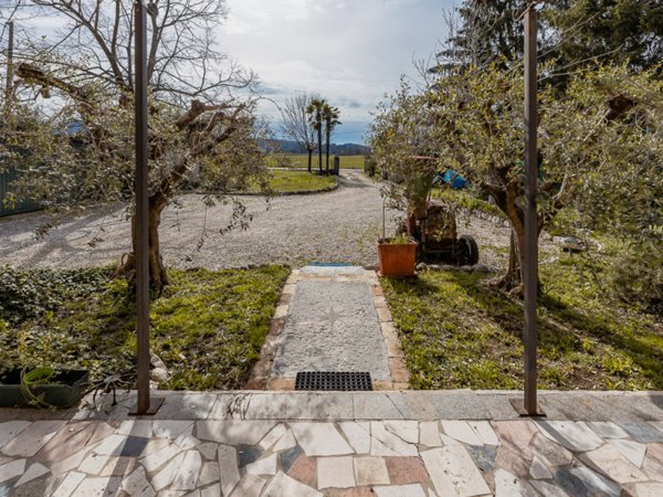 casa indipendente in vendita a Caprino Veronese