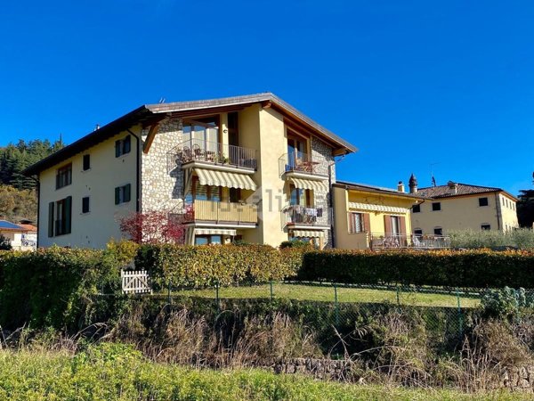 appartamento in vendita a Caprino Veronese