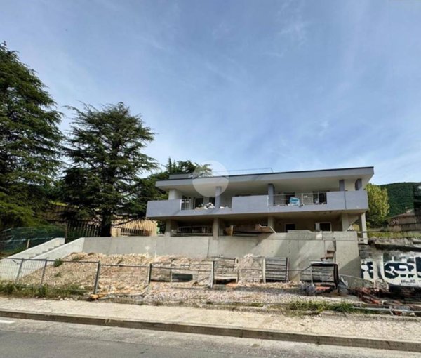 appartamento in vendita a Caprino Veronese