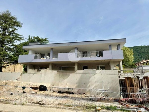 appartamento in vendita a Caprino Veronese