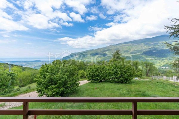 casa indipendente in vendita a Caprino Veronese