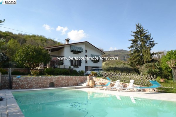 casa indipendente in vendita a Caprino Veronese in zona Pazzon