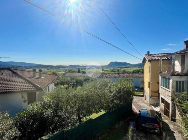 casa indipendente in vendita a Caprino Veronese in zona Pesina