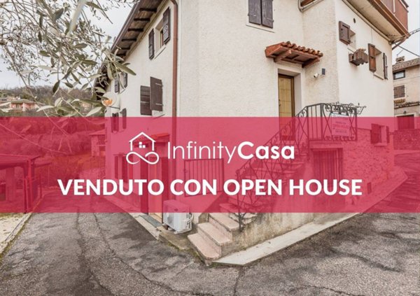 casa indipendente in vendita a Caprino Veronese