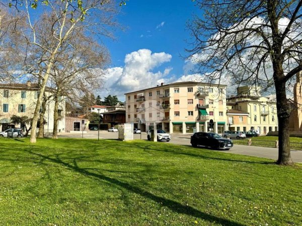 appartamento in vendita a Caprino Veronese