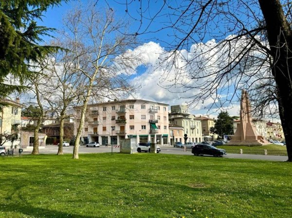 appartamento in vendita a Caprino Veronese