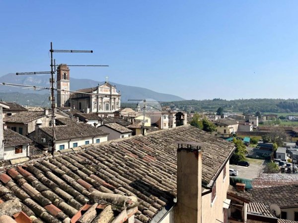 appartamento in vendita a Caprino Veronese