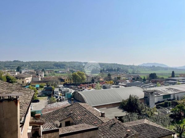 appartamento in vendita a Caprino Veronese