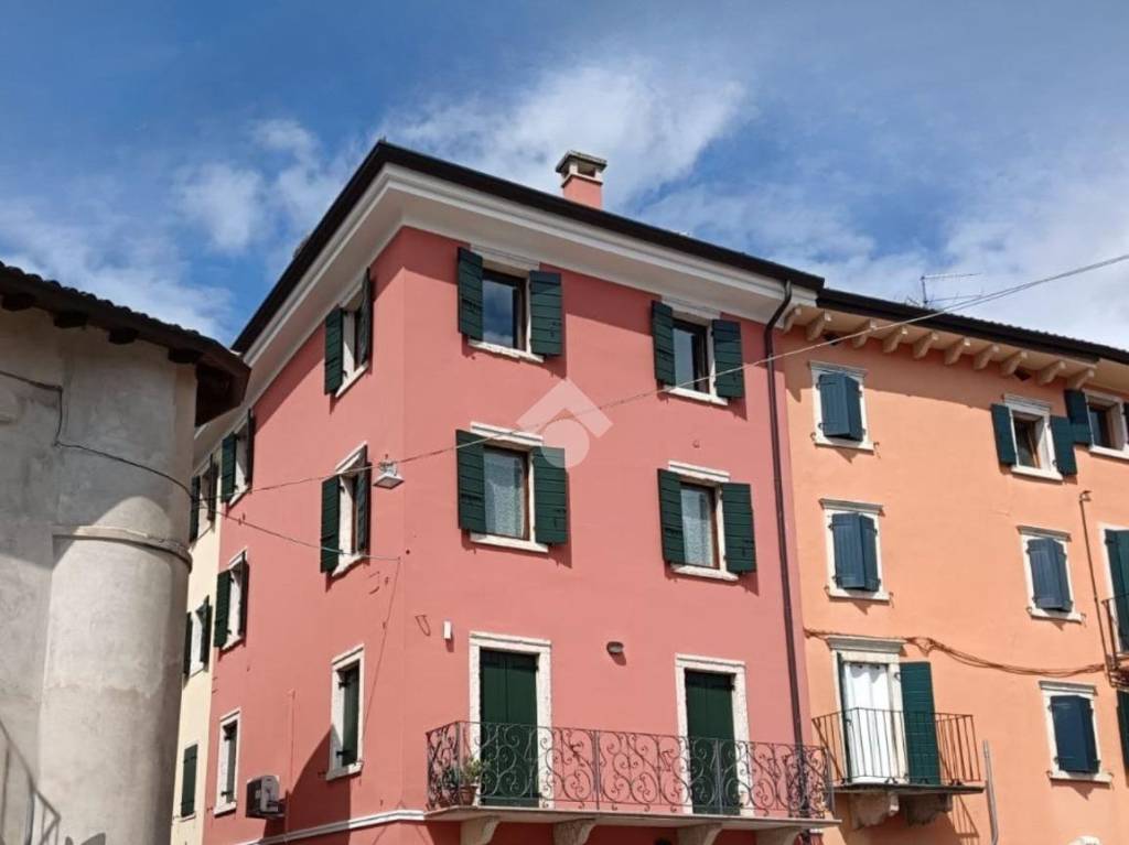 appartamento in vendita a Caprino Veronese