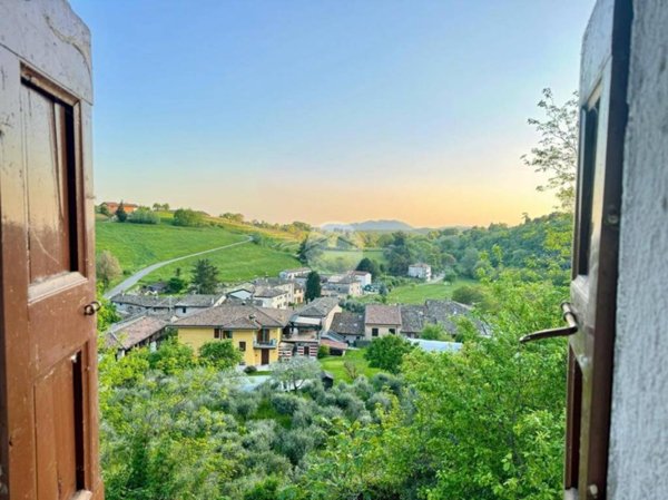 casa indipendente in vendita a Caprino Veronese