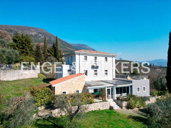 casa indipendente in vendita a Caprino Veronese