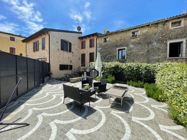 appartamento in vendita a Caprino Veronese
