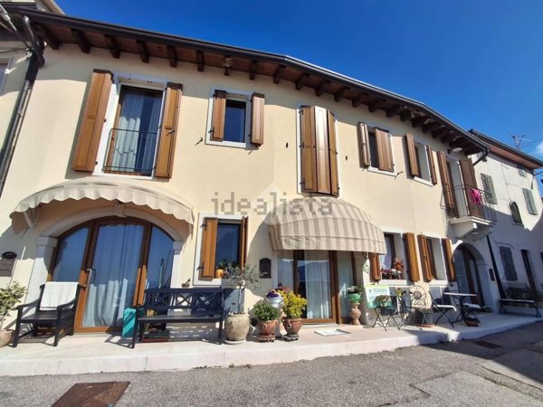 casa indipendente in vendita a Caprino Veronese
