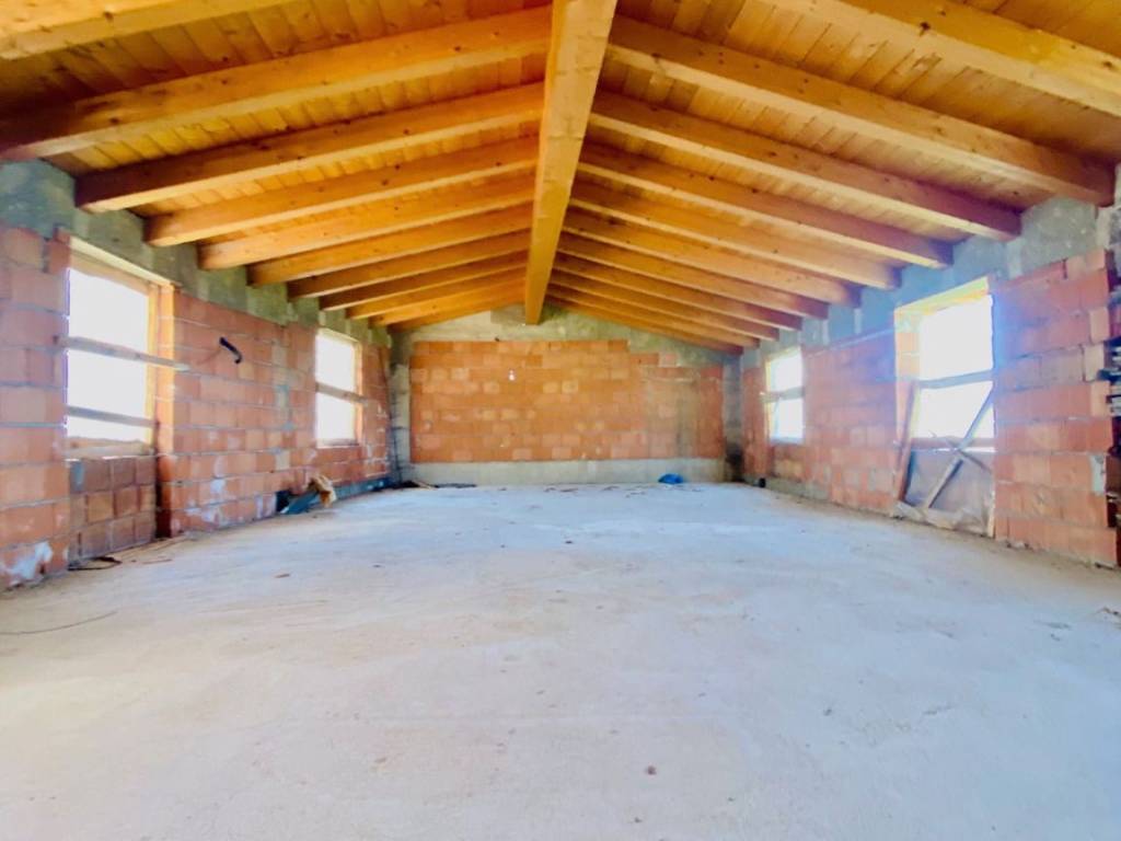 casa indipendente in vendita a Caprino Veronese