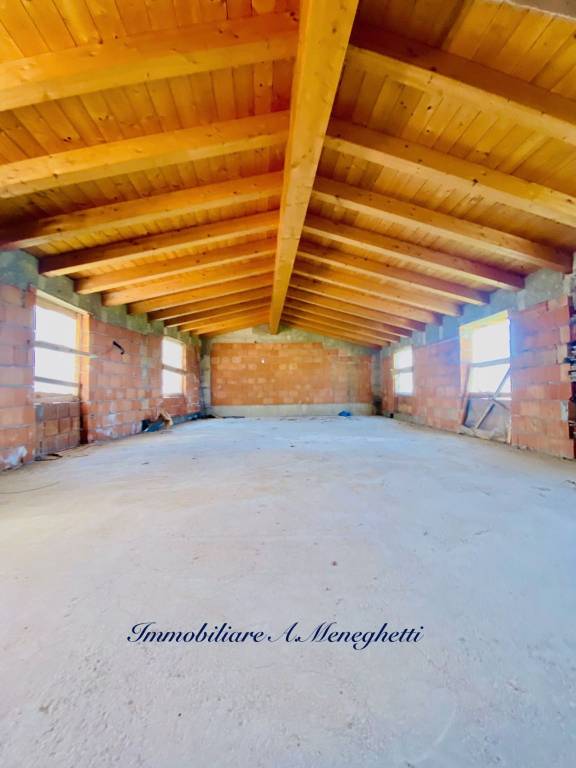 casa indipendente in vendita a Caprino Veronese