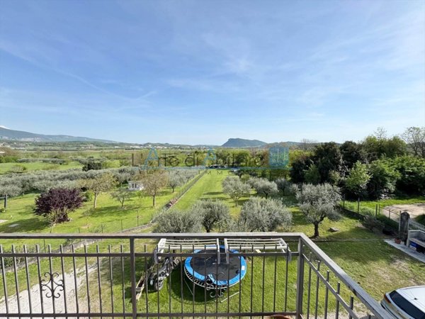 appartamento in vendita a Caprino Veronese in zona Pesina