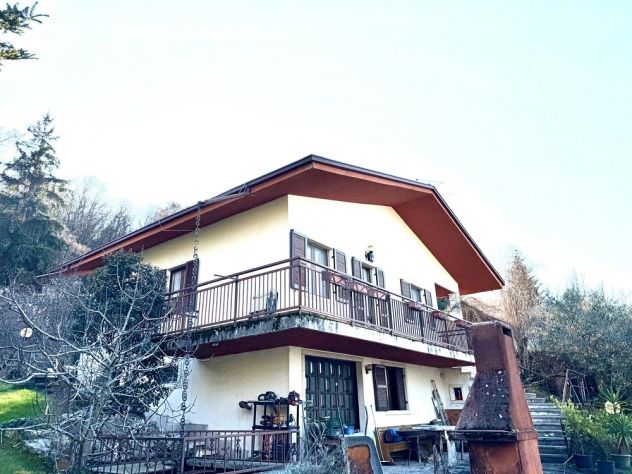 casa indipendente in vendita a Caprino Veronese